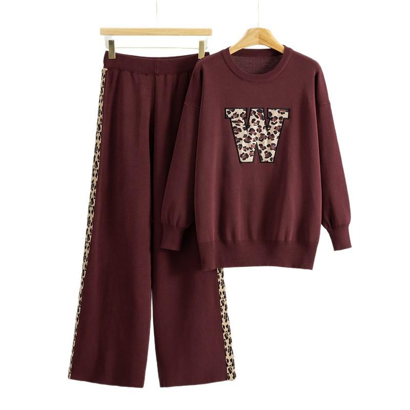A Two-piece Set of High-end, Casual and Fashionable Round-neck Knitted Top and Wide-leg Pants for Autumn and Winter