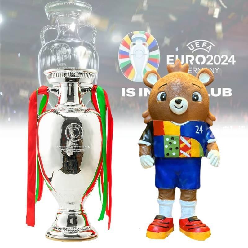 Euro Albart Fotballmaskot Fotballtrofé Resinmodell Figur Suvenirer Fan
