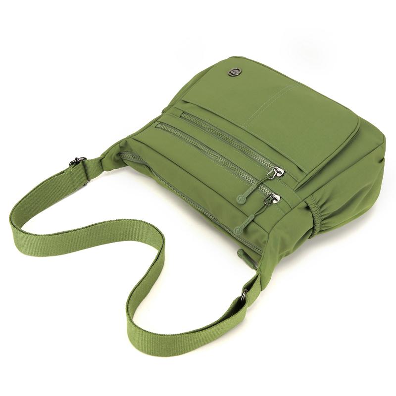 Women's Large Capacity Shoulder Bag Multi-Compartment Lightweight Crossbody Bag