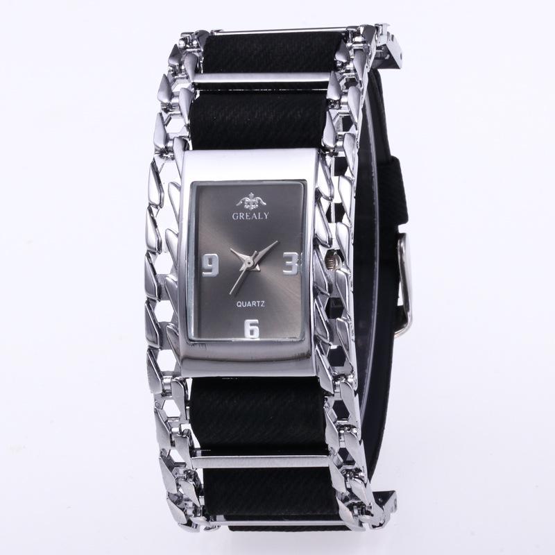 Women s Retro Leather Strap Quartz Watch - Stylish and Popular Design серебристый черный циферблата