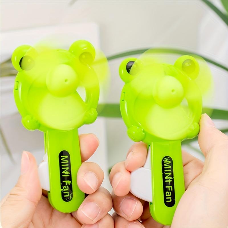 8pcs Mini Cartoon Frog Shaped Portable Handheld Fan Gift Set,Adult Party Birthday Gifts,Pinata Filler,Suitable for Summer Parties,Group Dining Scenes