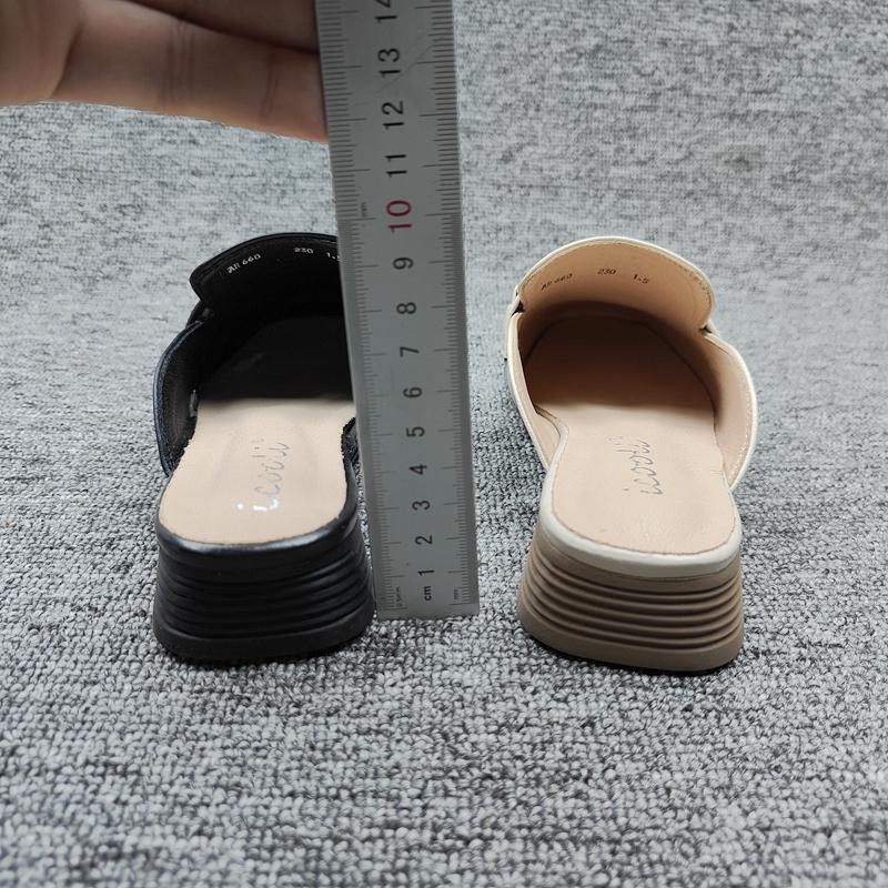 Fashion Shoes Woman 2025 Slippers Casual Pantofle Cover Toe Loafers Luxury Soft New Genuine Leather Summer Slides Leisure Fashion