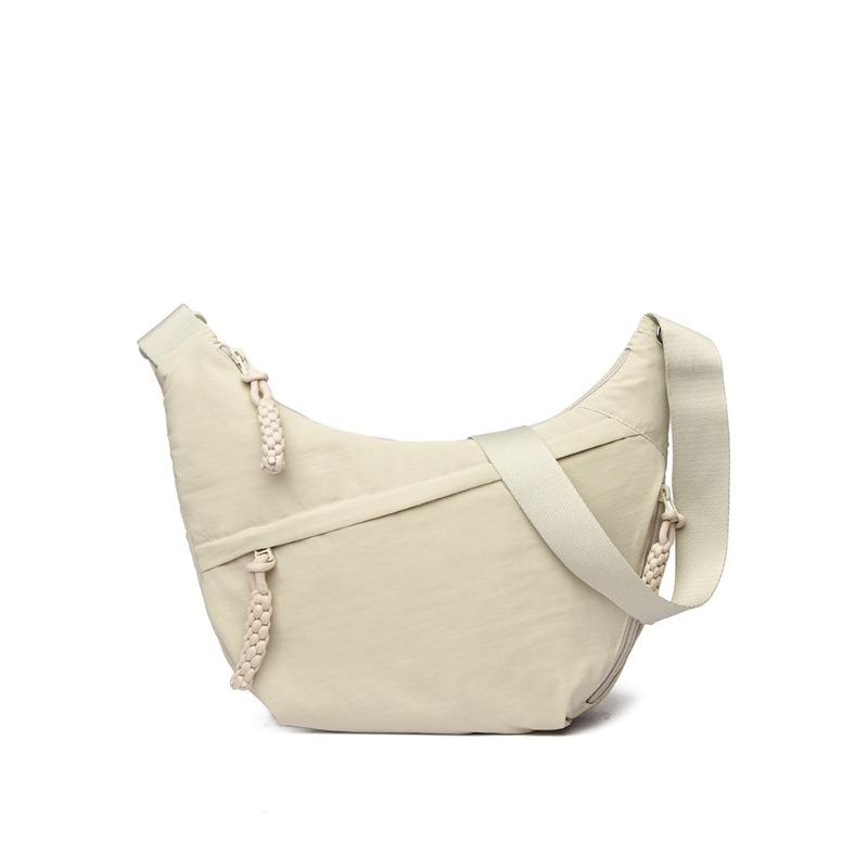 Simple and large-capacity messenger bag women's new small satchel solid color fashion shoulder bag versatile dumpling bag