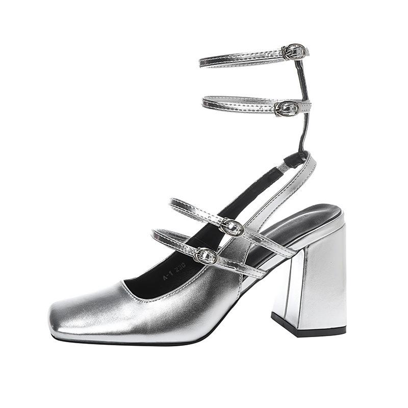 

Beautiful high-heeled sandals thick heel new summer square head word with patent leather bag head sexy fashion women s shoes 42 серебряный