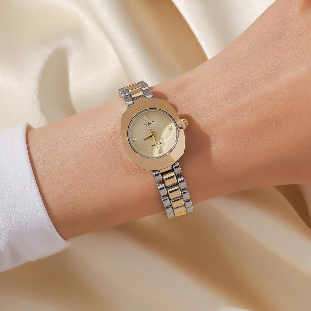 Fashionable Square Watch for Women Quartz Watch Antique Gold Steel Strip Quartz Watch