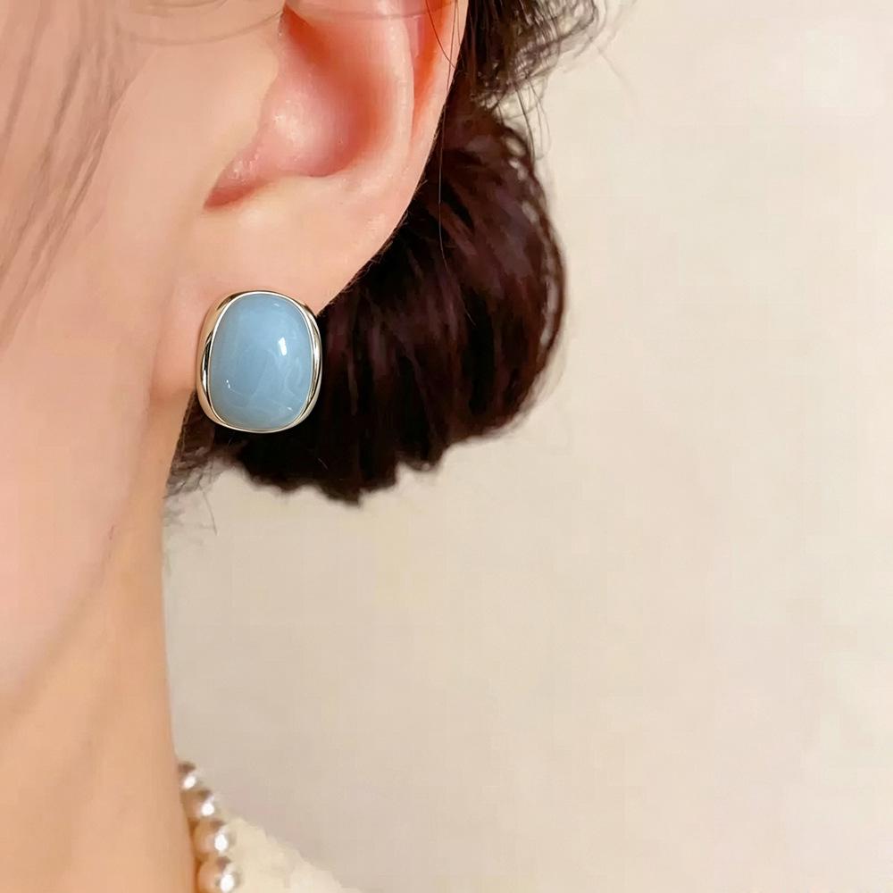 Retro French Geometric Oval Enamel Earrings - Versatile & Simple Ear Ornaments
