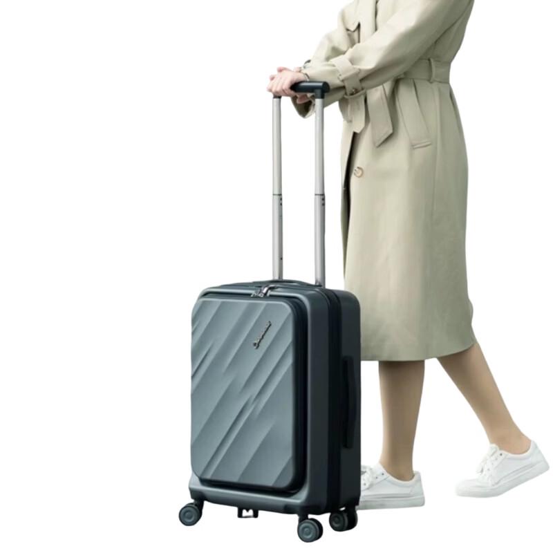 Diplomat Hardside Spinner Suitcase