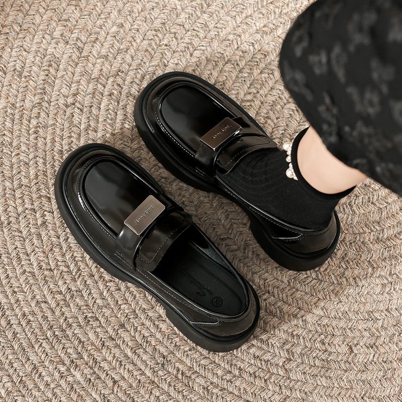 Spot~ 2025 new round head metal buckle thick sole one pedal lazy loafers women's British small leather shoes women's
