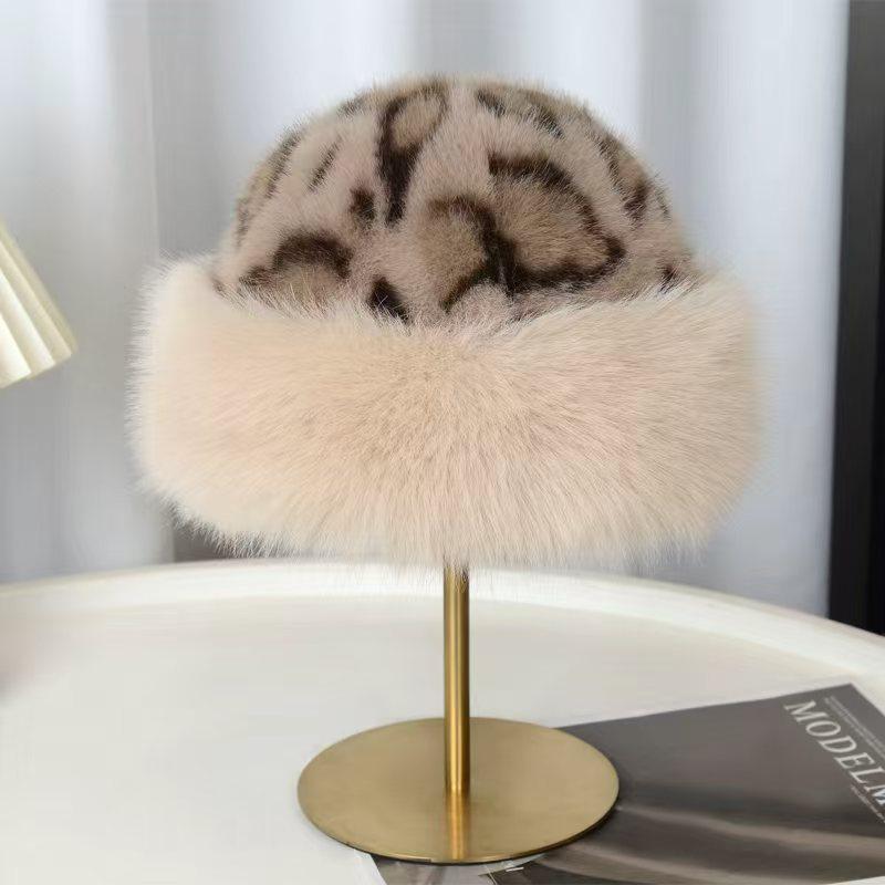 Leopardenmuster Plüsch Mongolische Mütze: Wintermode für Damen