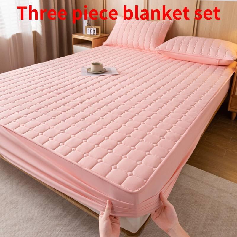 Moderne, vereinfachte Bettdecke mit Baumwollfüllung und rutschfesten Rändern für das Bett