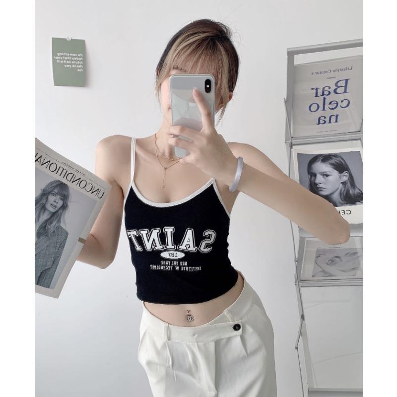 

Топ-топ с принтом в стиле ретро и цветными блоками, облегающий по фигуре, со встроенным бюстгальтером average size чёрный