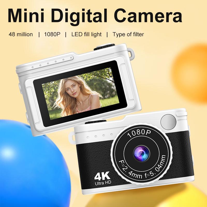 HD Mini Kids Camera CCD Portable Keychain Camera Outdoor Travel Christmas Gift with 0.96inch Display Support Memory Card