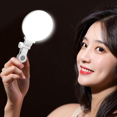 1PC Mobiele Telefoon LED Invullicht Draagbaar Mini Desktop Fotografie Speciaal Driekleurstemperatuur Handheld Zaklamp