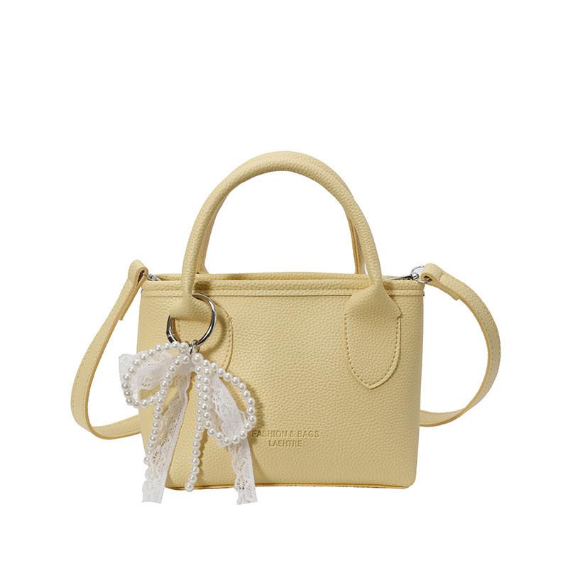 Piccola Borsa a Tracolla in PU con Ciondolo Fiocco di Perle Artificiali per Uso Quotidiano Casual Streetwear