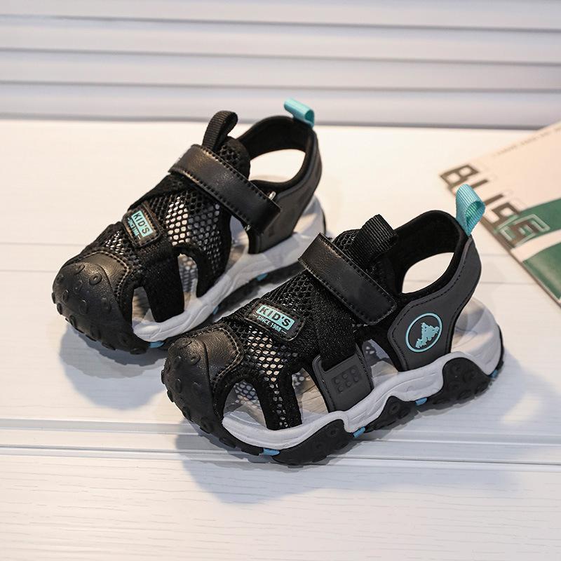 Boys and girls baotou sandals summer 2025 new children's beach shoes medium and large children's non-slip women's sports sandals