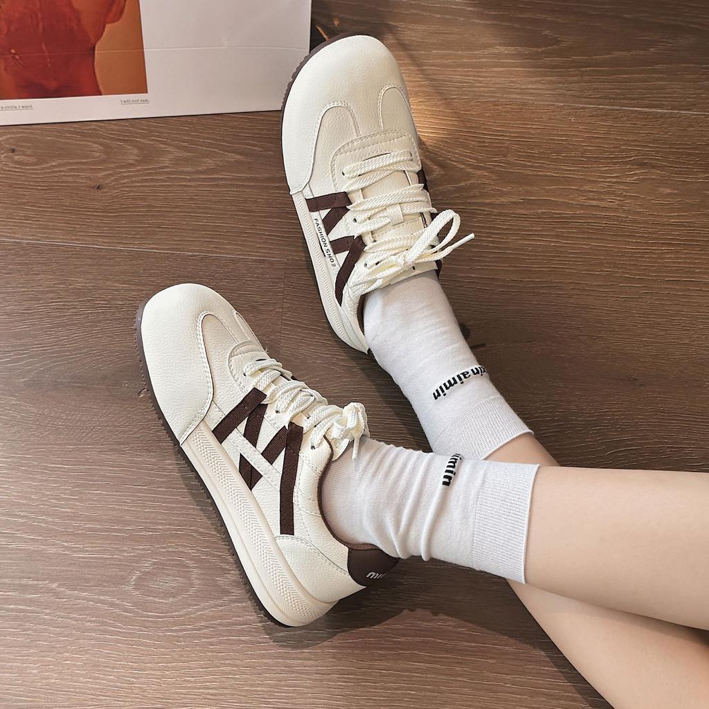 Leather thick-soled heightening women's autumn new light and not tired feet round head versatile sports and leisure shoes