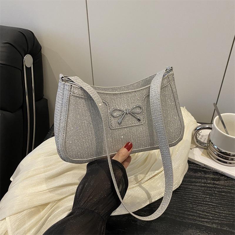 

Сумка Женская 2025 Новая Сумка Под Мышку Модная Ручная Сумка На Плечо Тренд Сумка-Багет серебряный