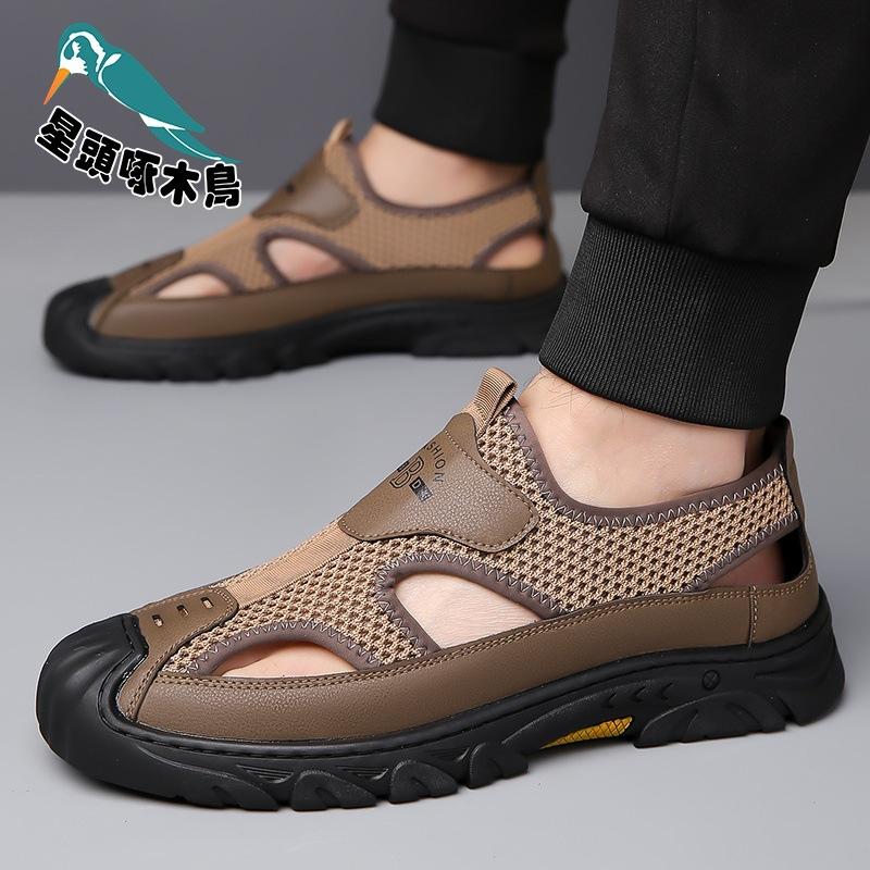 Woodpecker sandals men's 2025 summer new hollow breathable hole shoes dad wears soft sandals