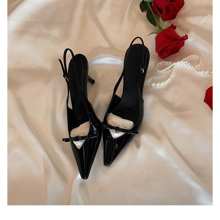 

Baotou sandals new women s pointed pointed hollow high heels stiletto patent leather bow with single shoes 35 чорний