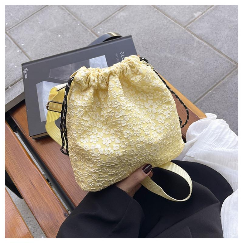 New handbag lazy wind one shoulder oblique bucket bag women's leisure summer floral small square bag
