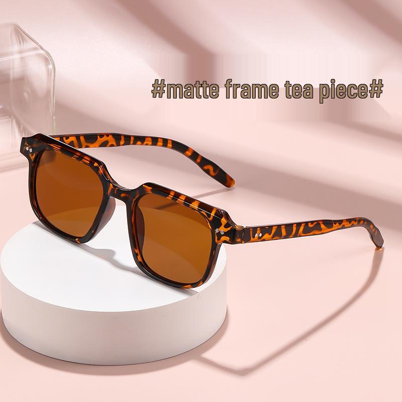 European & American Retro Square Sunglasses, UV Protection, Small Frame Street Style Sunglasses