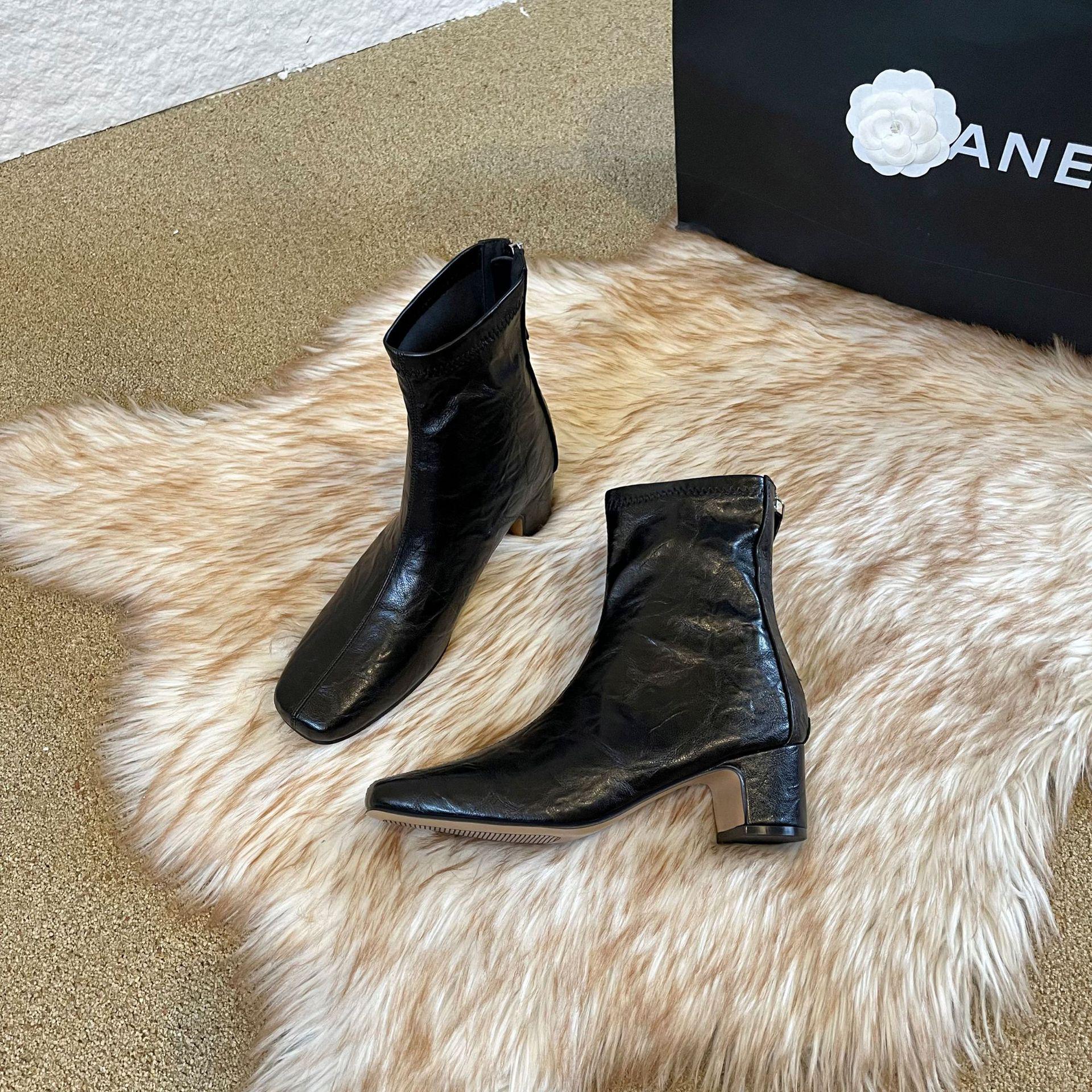 

Women s French Retro Slim Ankle Boots with Medium Chunky Heel and Back Zipper - Trendy Autumn/Winter Fashion 37