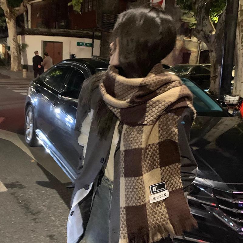 Autumn and Winter Japanese Korean Style Retro High End Plaid All Match Imitation Cashmere Scarf Thickened Neck Scarf Long Shawl