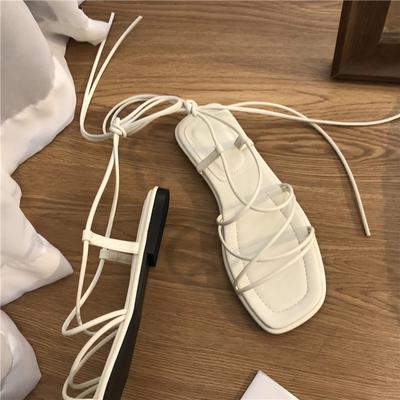 2024 Summer Shoes Women Sandals Narrow Band Vintage Square Toe Flat Cross Strap Thong Sandals V Shape Design Shoes Women