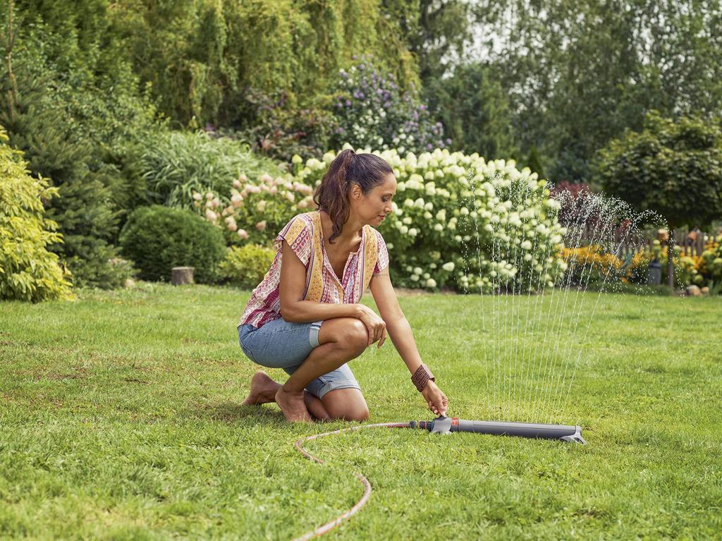 GARDENA Oscillating Sprinkler AquaZoom S 18710-20