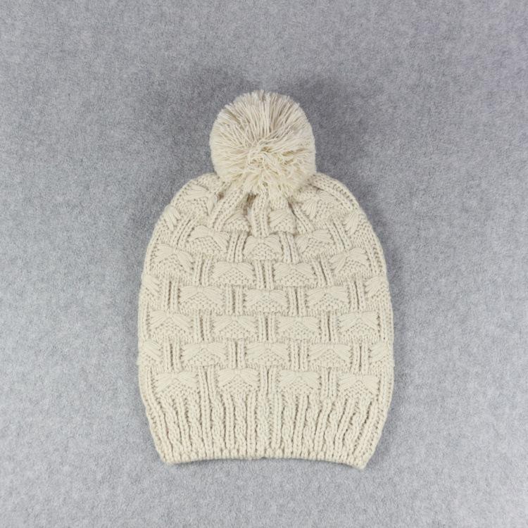 Autumn and winter three-dimensional twisted knitted hat, pink hairball thickened warm wool hat, men's and women's cold-proof pullover hat