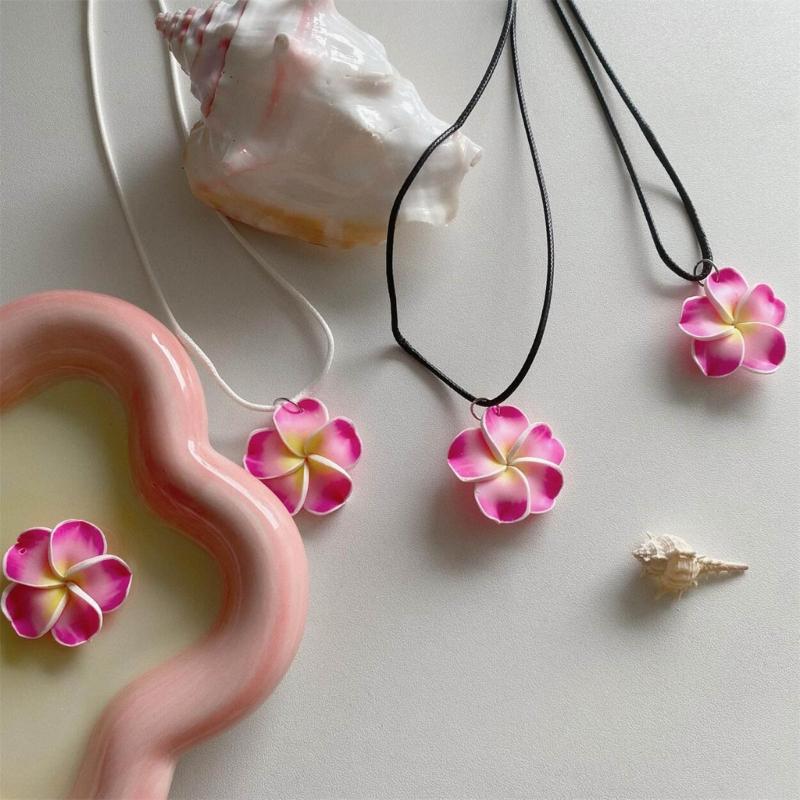 Flower Pendant Charm Necklace for Women Girls Trend Clavicle Chain Choker Chains Holiday Party Jewelry Accessory Gift