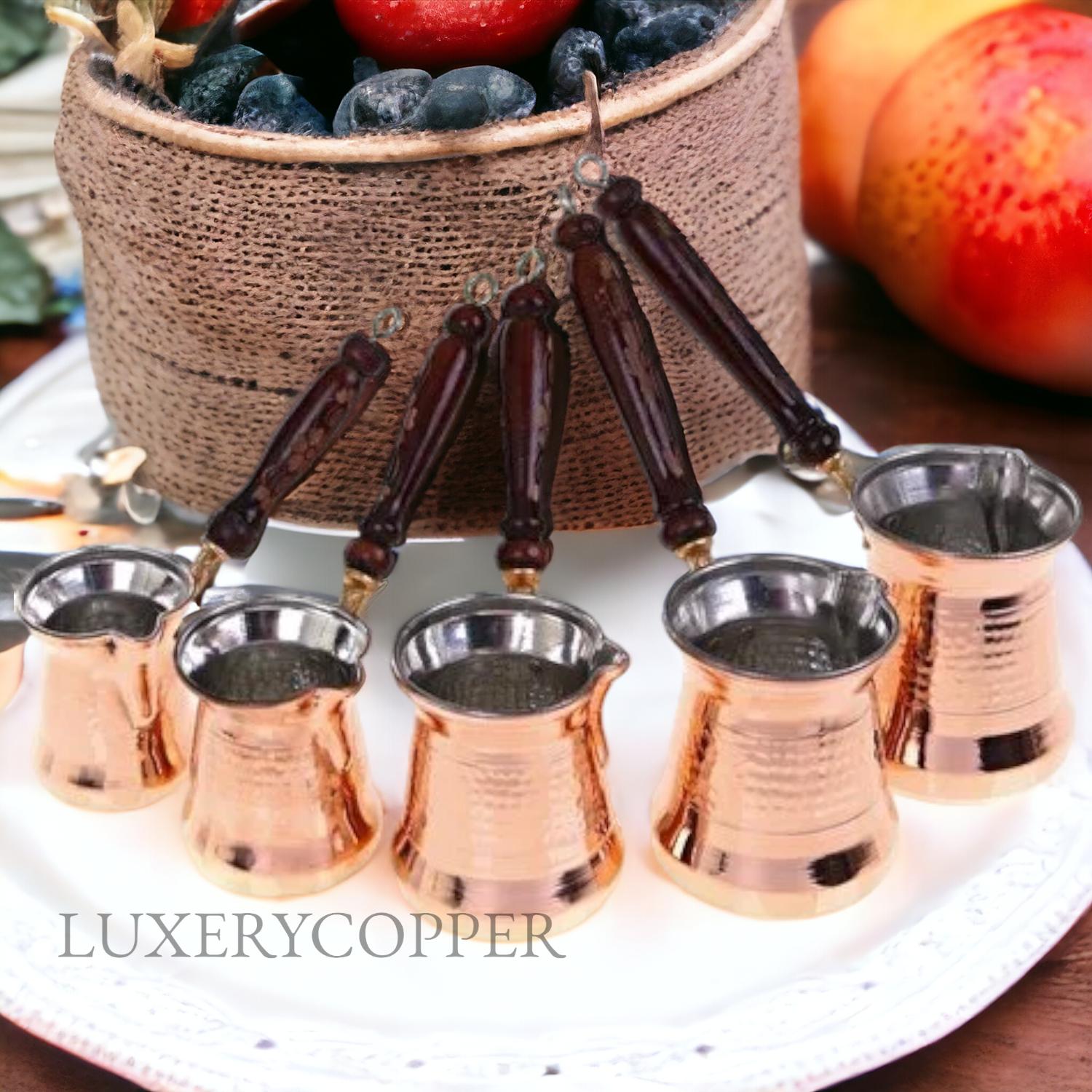 

Римська мідна кавоварка Premium Collection 200 мл - 550 мл з дерев яною ручкою 200ml