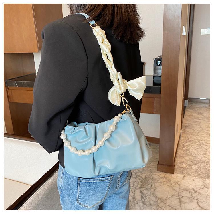 In Stock: Women's 2024 Summer Korean Fashion Pearl Chain Crossbody Bag