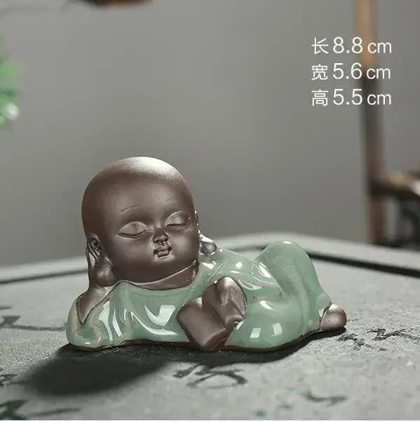 F Kreatywny Butik Uśmiechnięty Budda Zwierzak Herbaciany Ceramiczne Ozdoby Szalonego Mnicha Figurki Kung Fu i Mini Umeblowanie Domu Dekoracja Biura