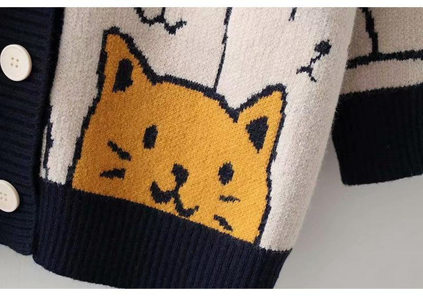 Women's Plus Size V-Neck Cat Jacquard Knit Cardigan - Preppy Autumn/Winter Cartoon Style