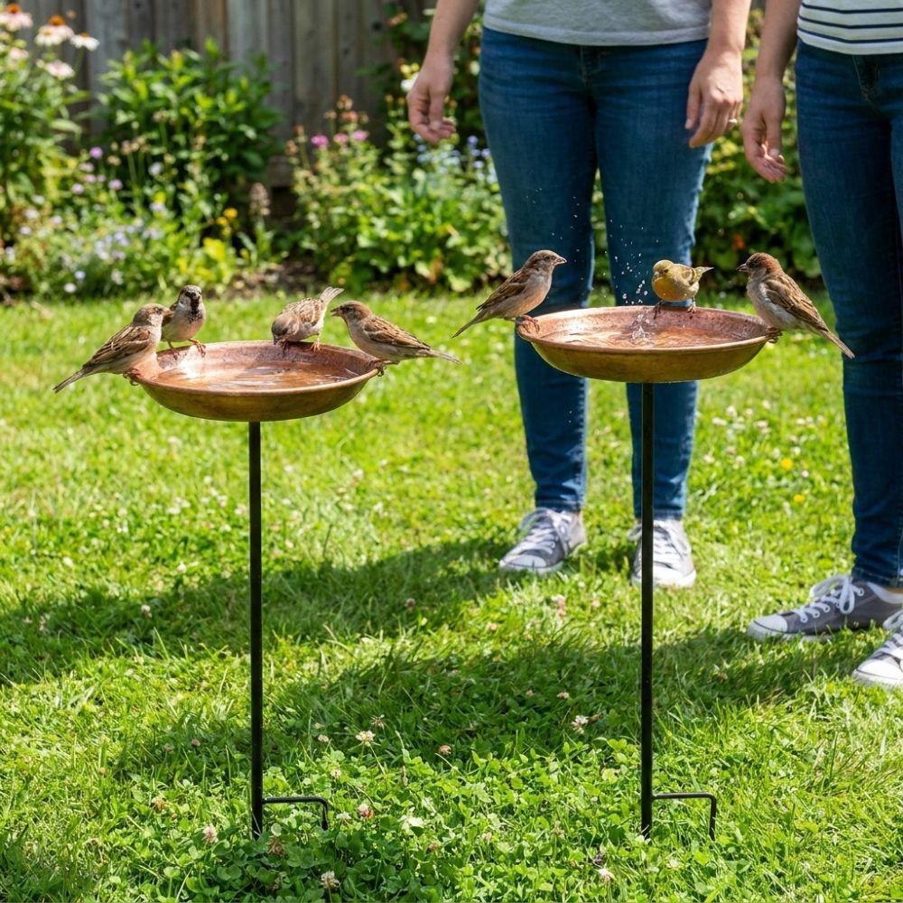 Retro Style Bird Water Drinker Large Capacity Bird Feeding Station Backyard Use