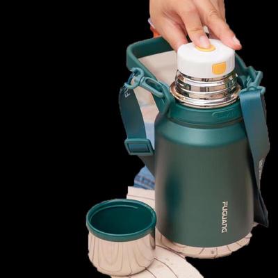 FUGUANG FG2284 Large Capacity Outdoor Insulated Water Bottle