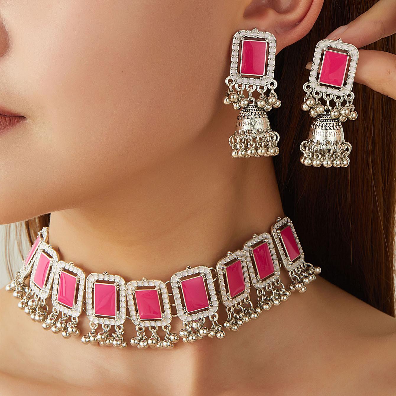 

Retro Ethnic Style Diamond-Encrusted Bells Fringed Earrings Women S Bohemian Square Geometric Necklace Light Luxury Jewelry Set