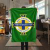 1 pièce Couverture en Flanelle Imprimée FC Irlande du Nord, Haute qualité Confortable pour Toutes les Saisons, Décoration d'Intérieur, Chaleur et Confort, Parfait pour les Cadeaux de Noël