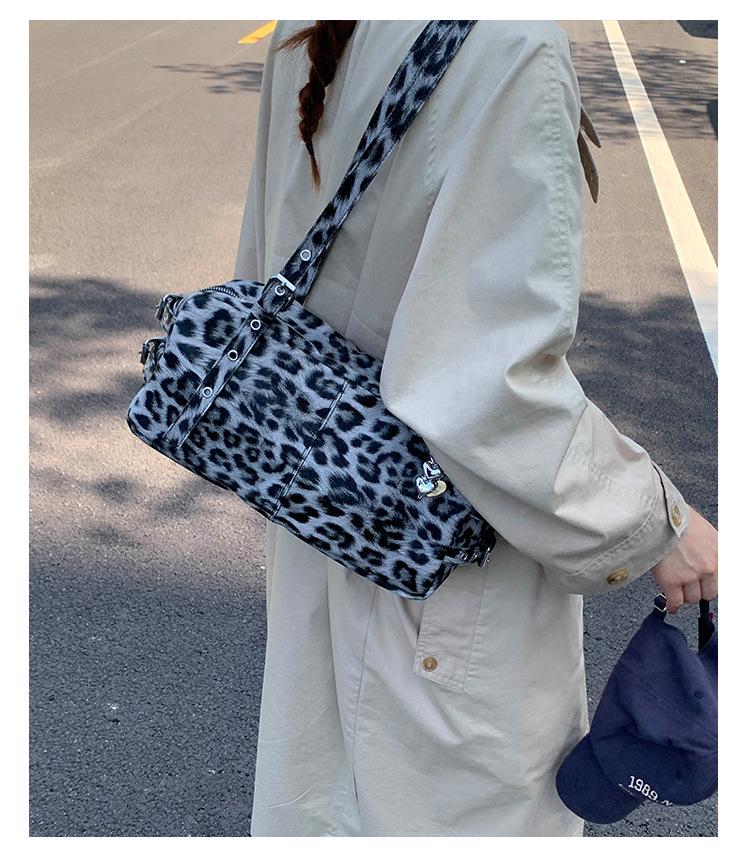 Leopard Print Retro Studded Bowling Bag - Women's 2025 Shoulder Handbag