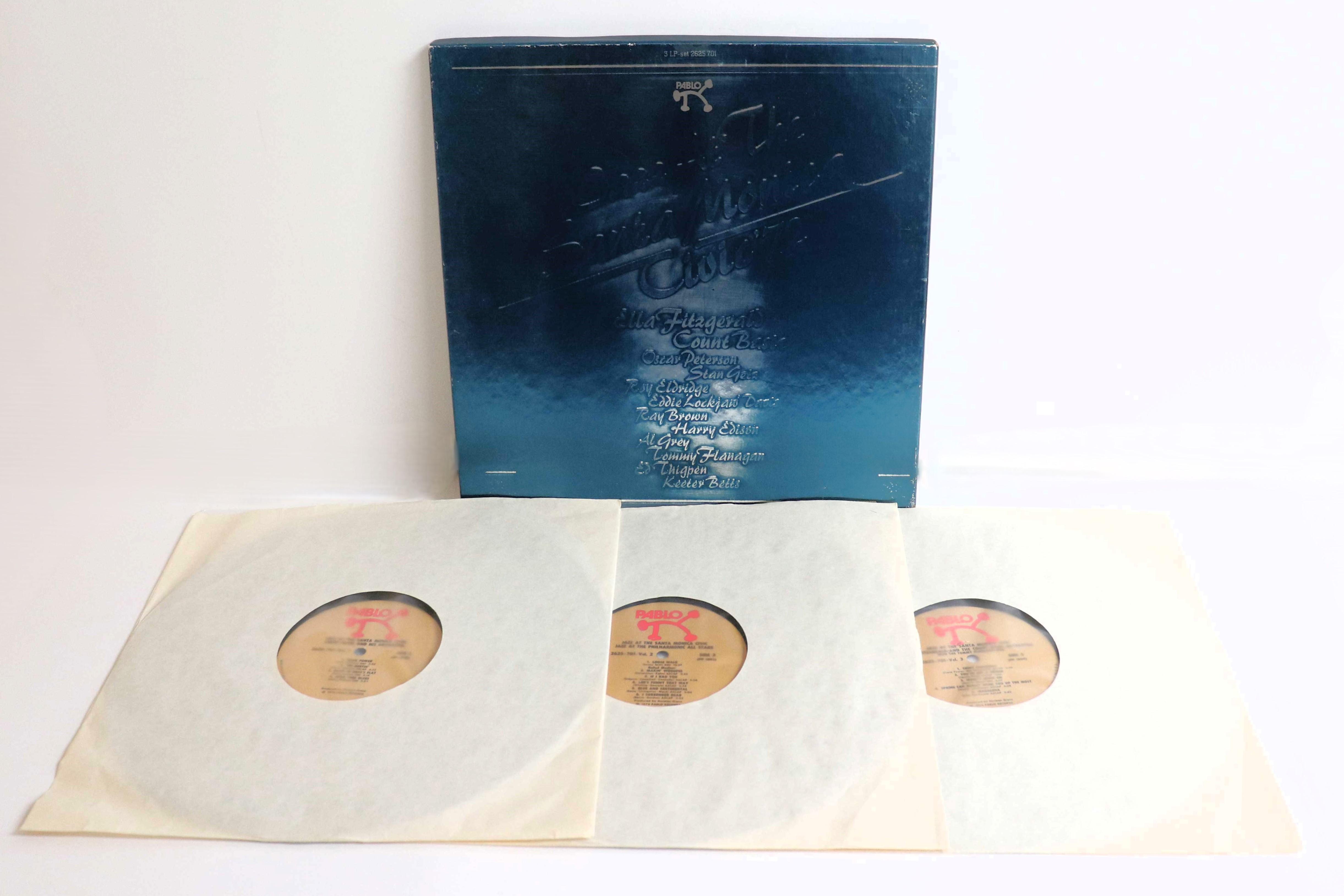 

LP Record VARIOUS - Jazz At The Santa Monica Civic 72 2625701 PABLO 1972 US Jazz Used