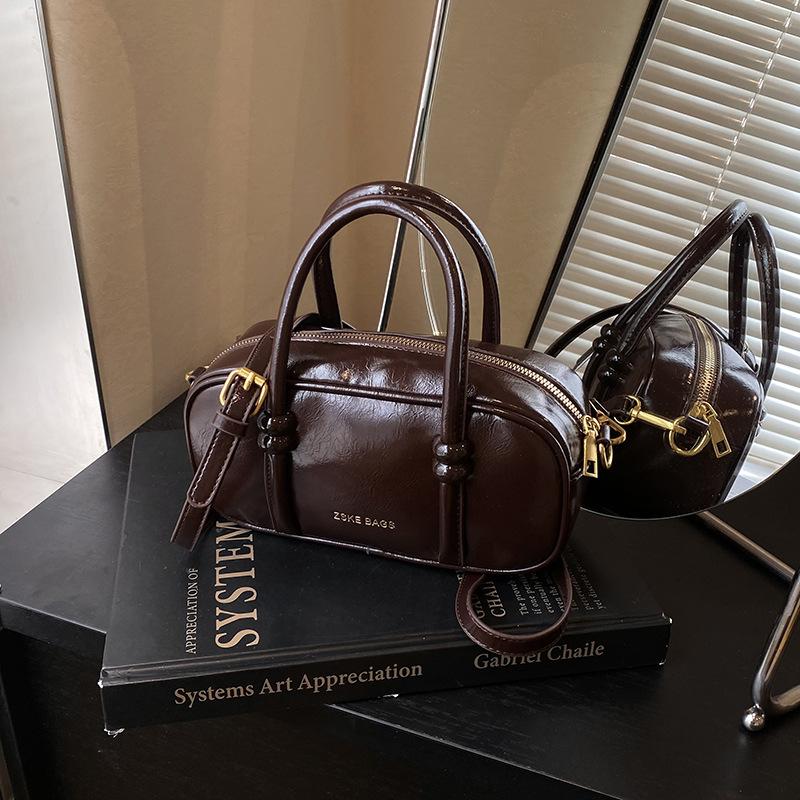 Fashion Trendy Hand Carry Small Square Bag 2025 Winter New Retro Niche Simple Casual Commuter Messenger Bag