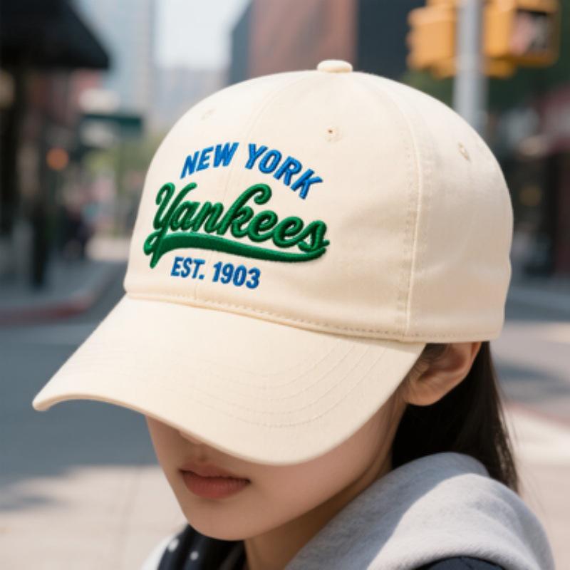 Adjustable NY College Style Baseball Cap for Adults - Unisex, Simple, Versatile Duckbill Design
