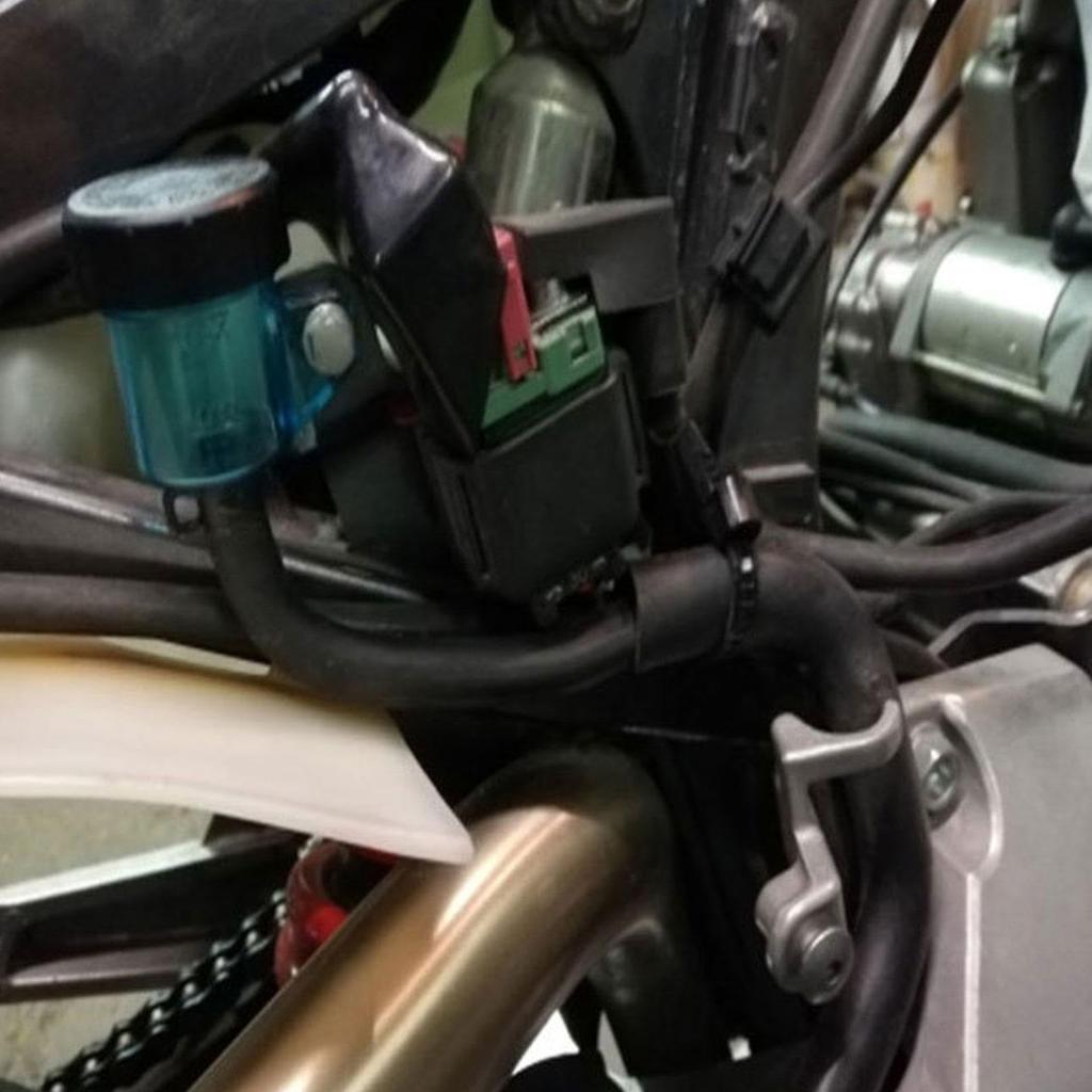 Nádržka na kapalinu | Nepropustná nádržka hlavního válce - Lehká nádobka hlavního válce s