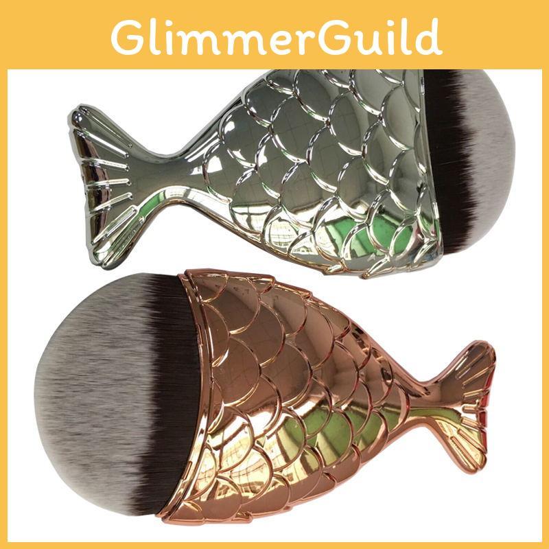 Mermaid Fish Scale Makeup Brush With Fish Tail Foundation Brush Powder Silver