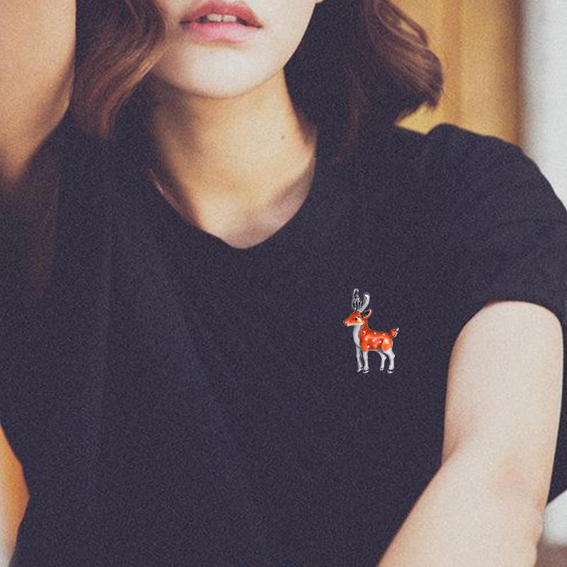 3 Colors Available Cute Small Deer Brooches For Women Bucks Sika Deer Animal Brooch Pin Coat Accessories Kids Gift