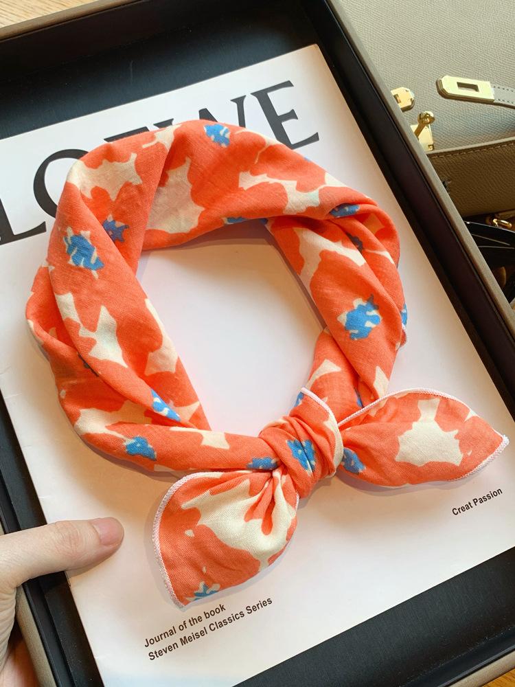 Japanese Harajuku Cotton Small Square Scarf New Korean Silk Scarf Headband Women's Spring and Autumn Floral Scarf Scarf Neck Protector Scarf