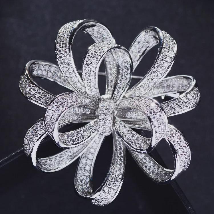 Creative Korean Flower Zircon Brooch for Suits and Cheongsams – Elegant Wedding Corsage and Gift.