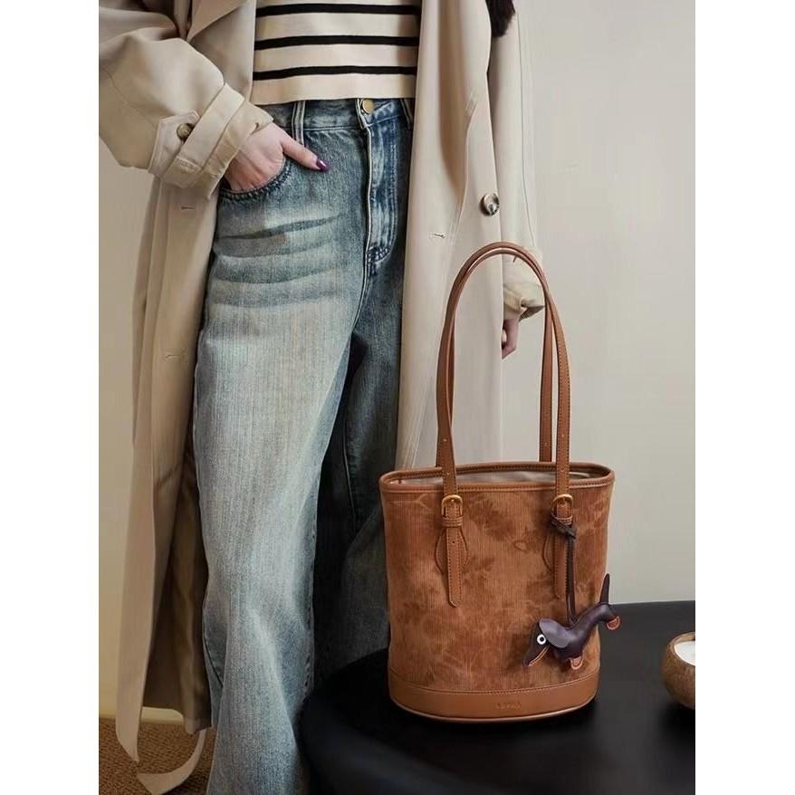 IELGY Fashion Trend All-Match Retro Corduroy Tote Bag Large Capacity One-Shoulder Bucket Bag