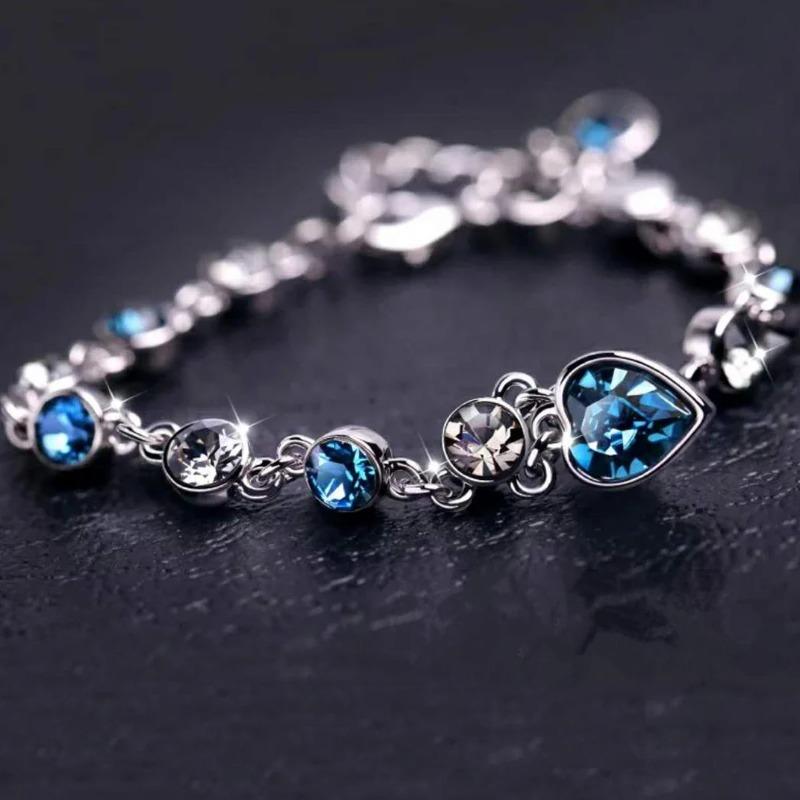 Ladies' Silver Lucky Bracelet, Blue Crystal Heart-shaped Pendant, Pulse High-end Jewelry Gift, Fashionable and Versatile